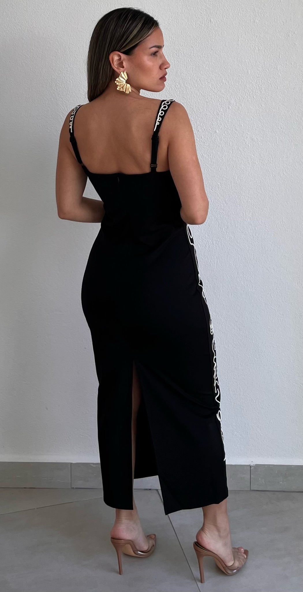 Divine & Classy Black Midi Dress