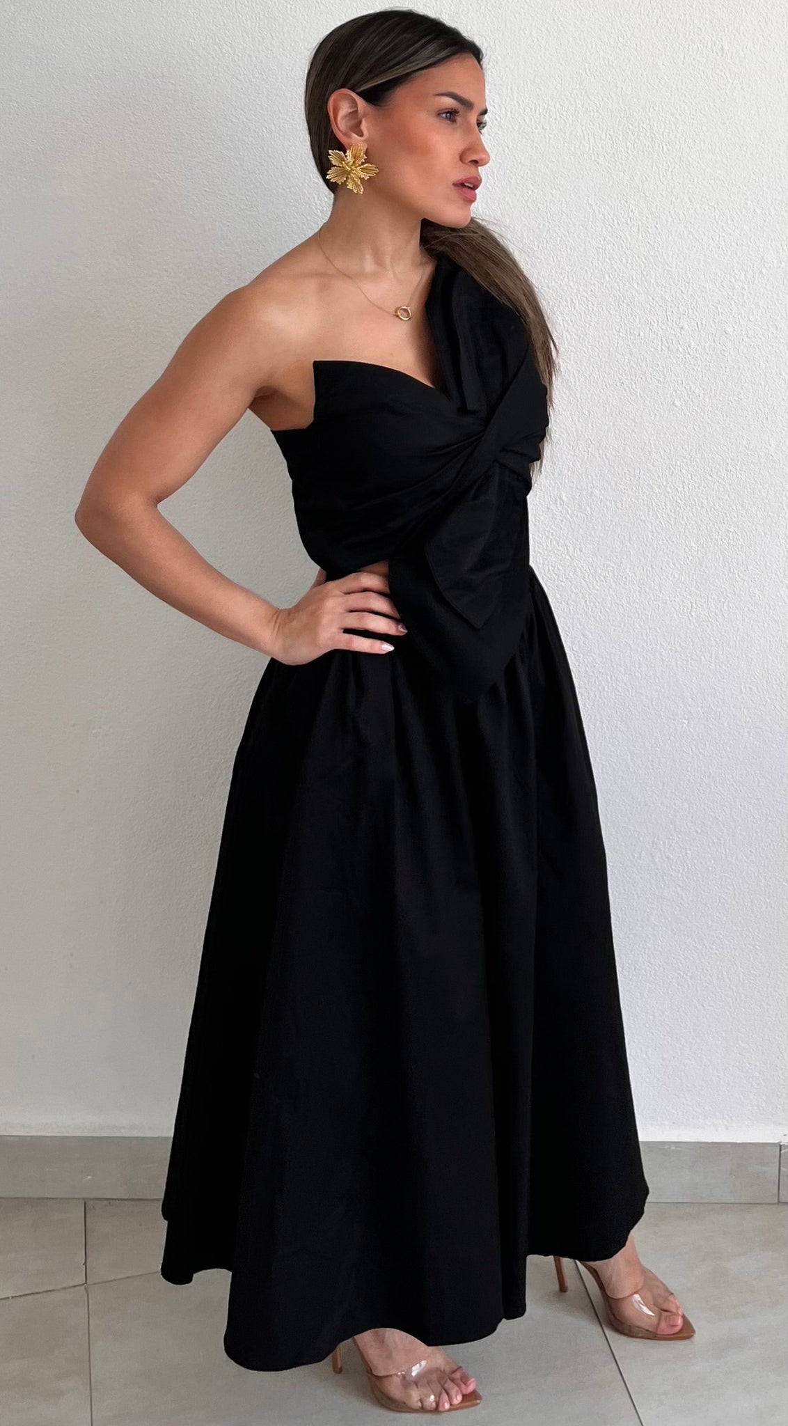 Bloom Style Black One-Shoulder Midi Dress