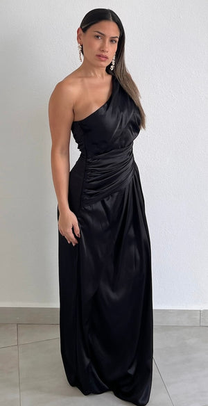 Signature Elegance Black One-Shoulder Long Dress