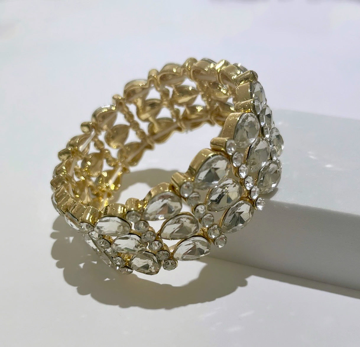 Gliterring Effect Crystals Gold Bracelet