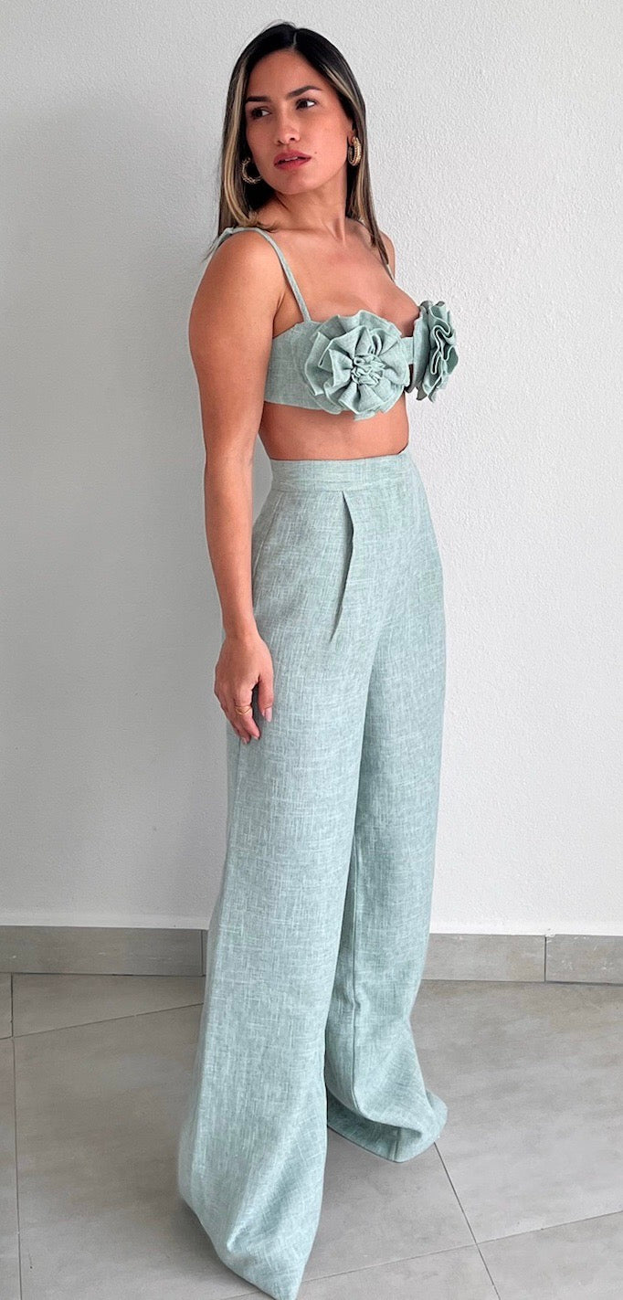 Blooming & Style Sage Linen Two-Piece Set