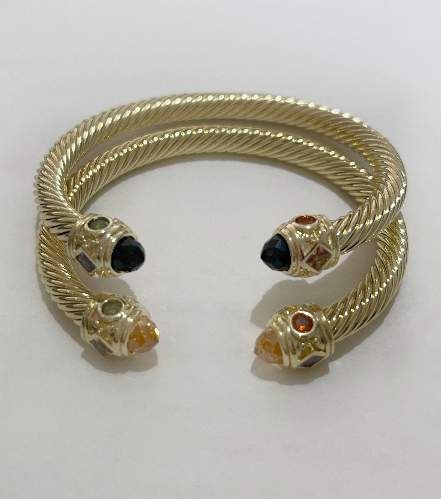 Exceptional Stones Gold Bangle