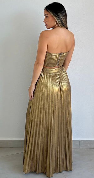 Stunning Impression Gold Metallic Two-Piece Set