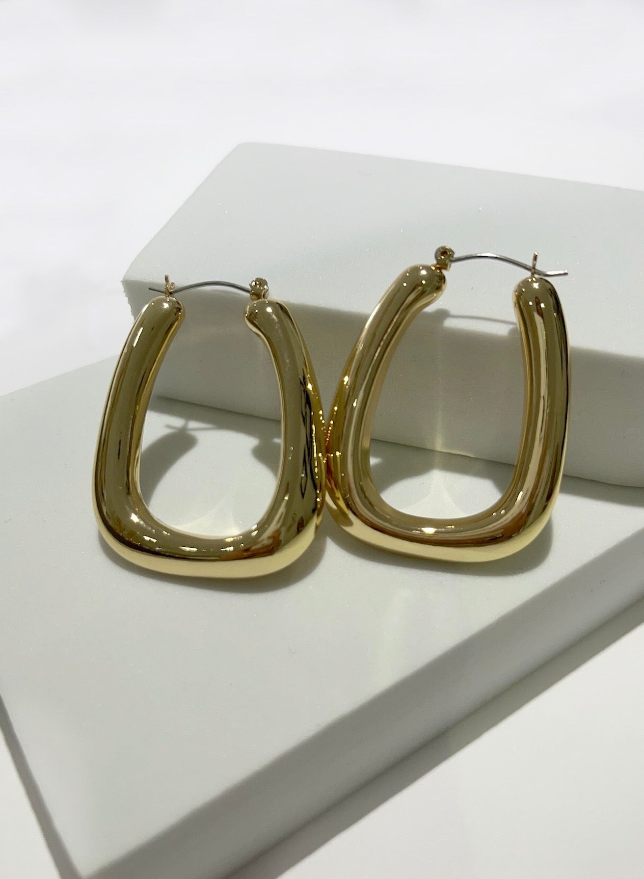 Exceptional Angle Gold Geometric Beveled Hoop Earrings