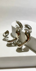 Waivy Style Silver Hoop Earrings