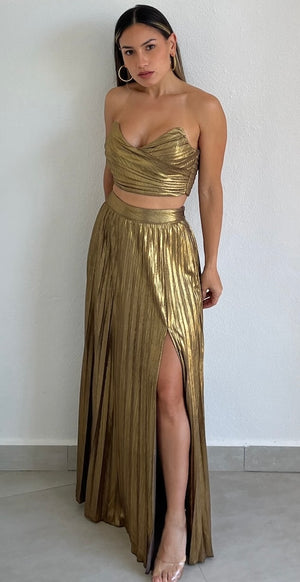 Stunning Impression Gold Metallic Two-Piece Set Zil boutique Stunning Impression Gold Metallic Two-Piece Set Zil boutique