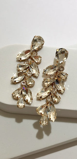 Oh my Elegance Gold Stones Drop Earrings