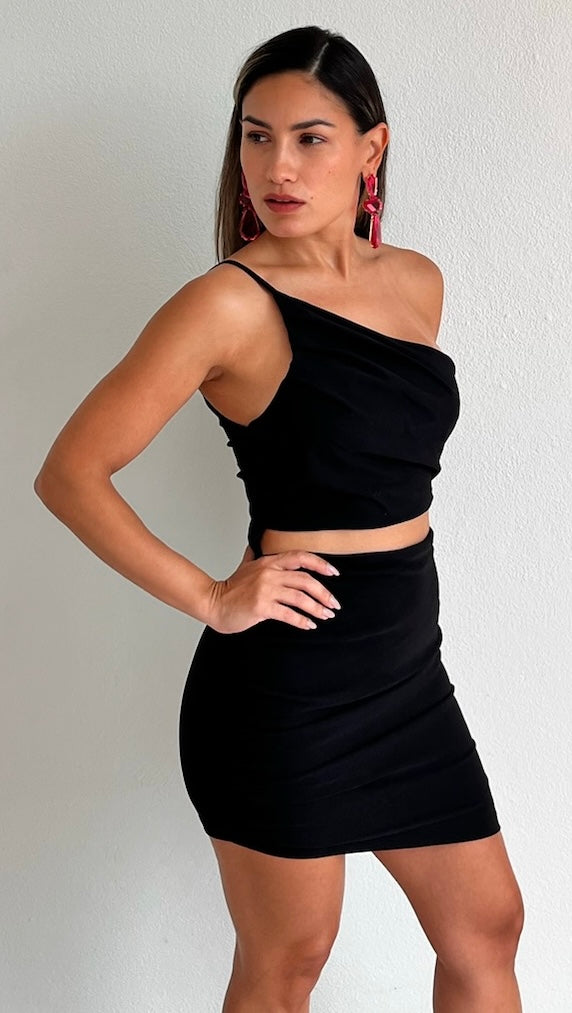 Impeccable Essence Black One-Shoulder Dress