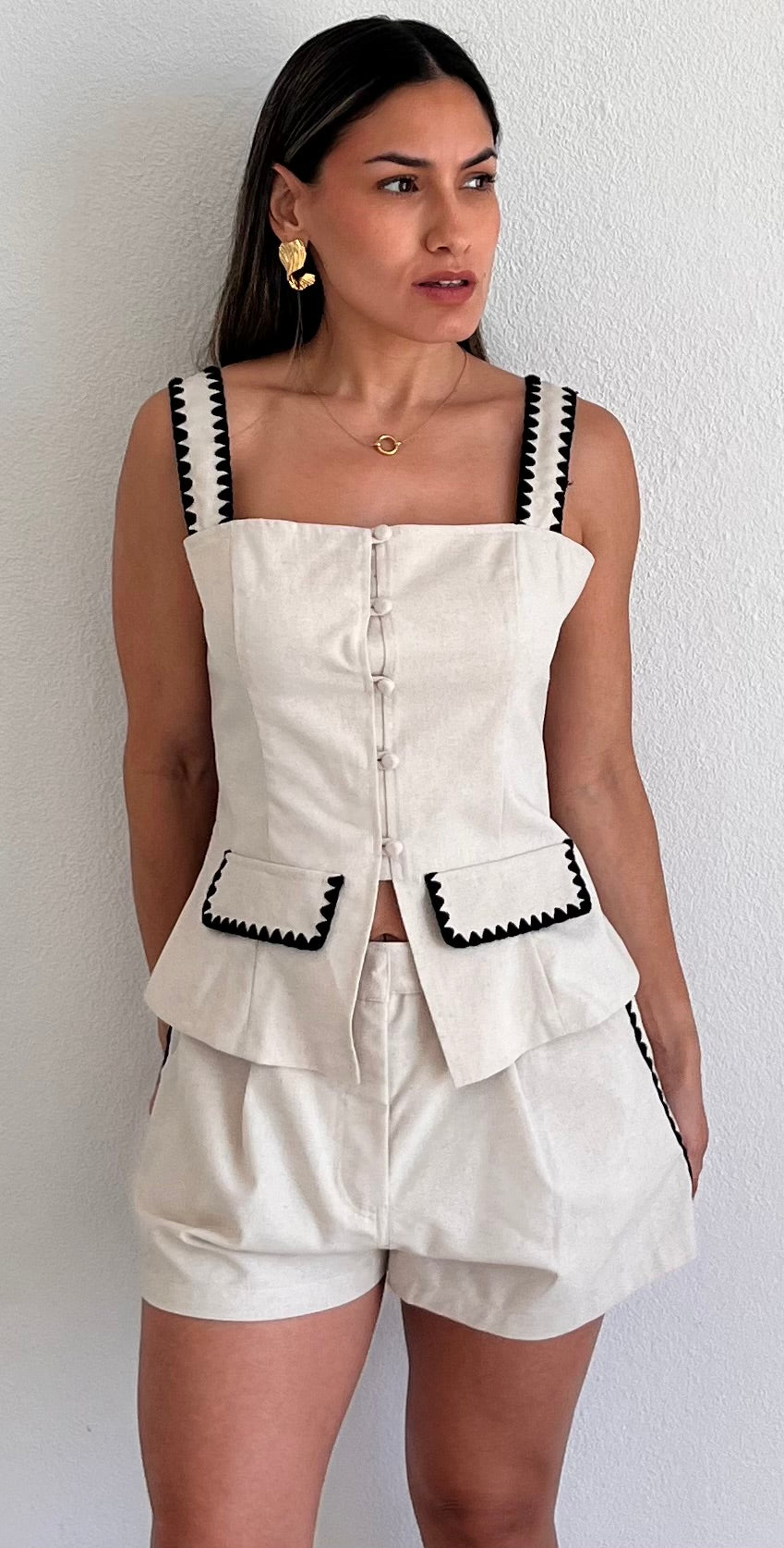 Charismatic Entrance Vest Two-Piece Set